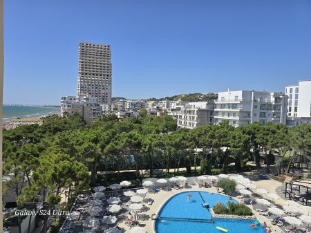 Shitet Apartament  ne vije te pare me detin