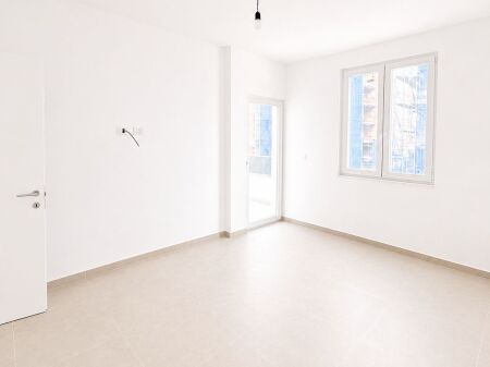 Apartment 1+1 for sale in Golem