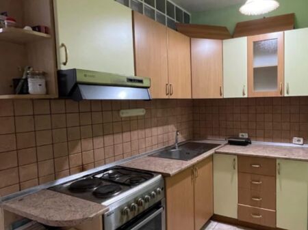 1+1 in affitto/ vendita a Myslym Shyr 50 m2 palazzo con ascensore