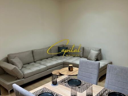 APARTAMENT ME QIRA 2+1 BULEVARDI BAJRAM CURRI 70.000 LEKE