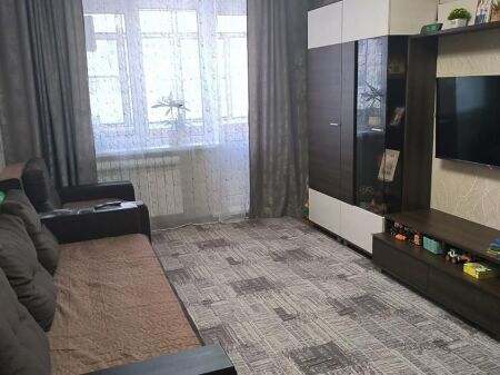 Vasil Shanto, jepet me qera apartament 1+1.