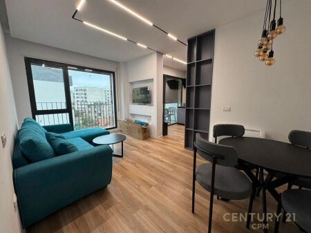Super apartament 2+1 + post parkimi per qira tek Tregu Elektrik!