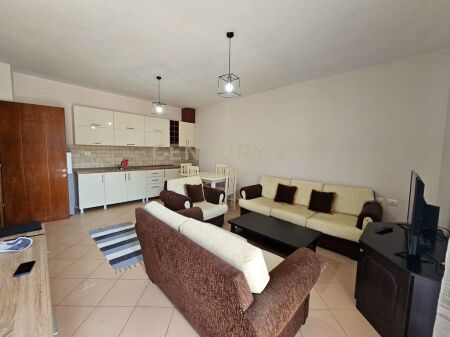 JEPET ME QERA APARTAMENT 2+1+2 TUALETE PRANE RRUGES SE BARRIKADAVE!