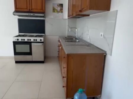 Apartament me qera 2+1
