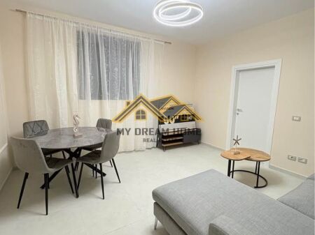 APPARTAMENTO 1+1 SULLA SPIAGGIA DI DURRËS, IN VENDITA!