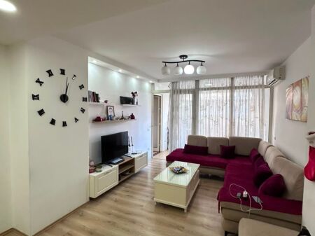 SHITET APARTAMENT 3+1+2 NE ZONEN E ISH RAJONIT, DURRES