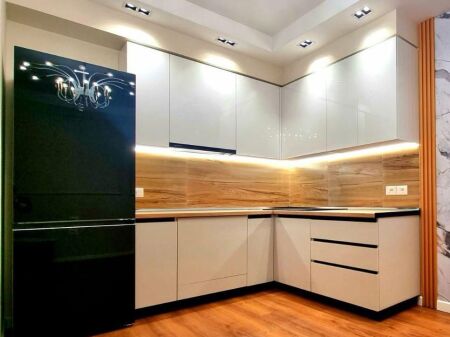 Qera | Apartament 1 + 1 | Liqeni i Thatë | 680 €/muaj