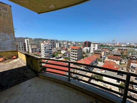  Shitet Papafingo me Sipërfaqe të Madhe – Ish Rajoni, Durrës