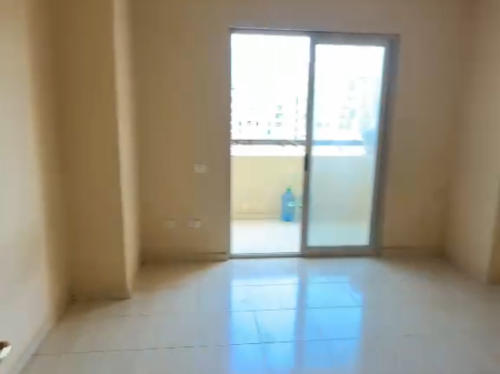 Apartament 2+1 per shitje Bulevardi zogu i pare !