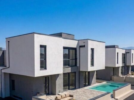 SHITET VILE 3 KATESHE ME SIPERFAQE NDERTIMI PREJ 258M2 TEK TURQUOISE MARINA.