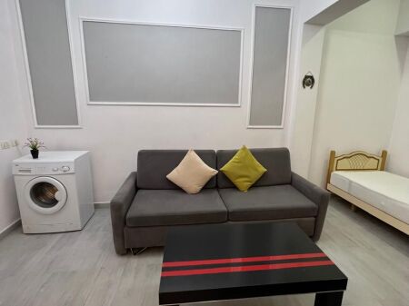 Garsoniere me qira+ Post Parkimi " 21 Dhjetori"