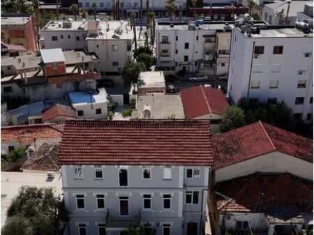 Opportunità Unica di Investimento | Edificio a 3 Piani vicino a Piazza della Bandiera, Vlora