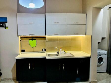 Apartament me qira 1+1 Rruga Kavajes