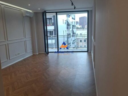 JEPET ME QIRA APARTAMENT 2+1+2 BALLKONE "GOLDEN TOWER,RRUGA MINE PEZA " 1000 EURO