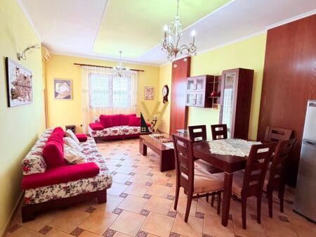 JEPET APARTAMENT 3+1+BLK ME QERA TEK ISH RAJONI, DURRRES 60.000 LEKE
