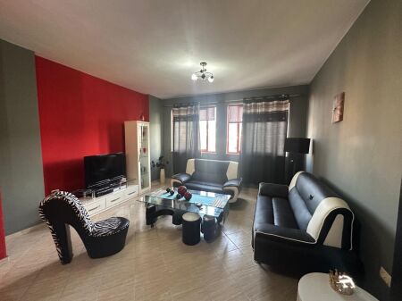  Appartamento 2+1+2 in vendita – Via Irfan Tomini  22.000.000 Lek