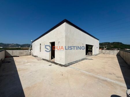  VENDITA IMMOBILE COMMERCIALE – SUPER INVESTIMENTO A BERXULLË  Berxullë – Autostrada di Rinas 1.250 m² immobile commerciale | 3.600 m² terreno | Accesso diretto all'autostrada