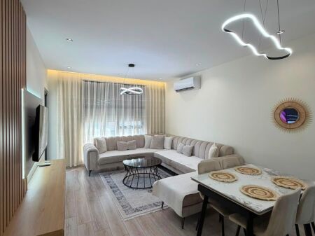 For rent 1+1 apartment at UET Porcelan, super furnished