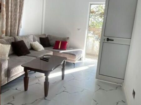 apartament me qira tek Spitali Amerikan 3