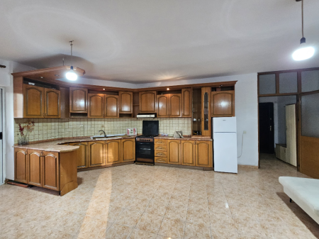 Tirana, 2+1 apartment for rent Laprake