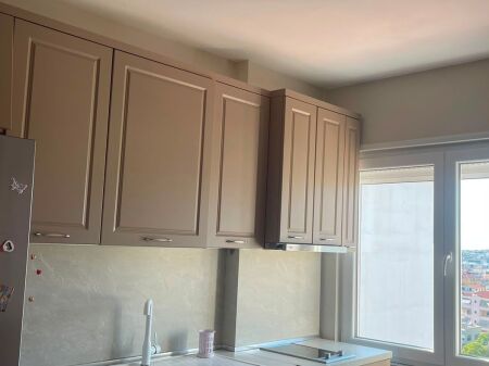  Apartament 1+1 me Qira – Përballë Shkollës "Bashkuar", mbi 365 Spa & Sport