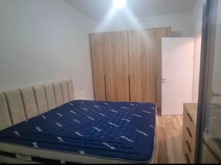 Jepet Me Qera Apartament 1+1+1 Ballkon