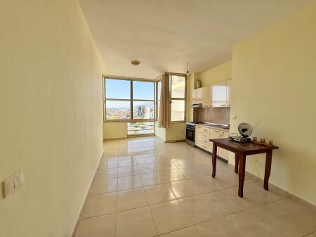 Shitet apartament 2+1
