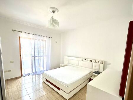 Affitto | Apartament 3 + 1 | Autostrada Tiranë–Durrës | 600 €/mese