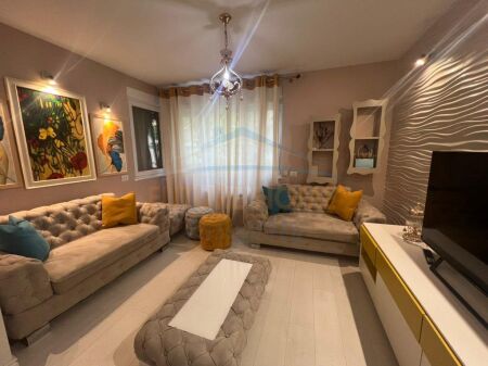 Rent, Apartment 2+1+2, Zoological Garden, Tirana. 1,070 €    100,000 Lekë