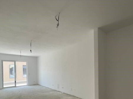 SHITET APARTAMENTE 2+1 NE FRESK