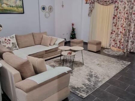 Apartament 1+1 per qira ne Fresk.