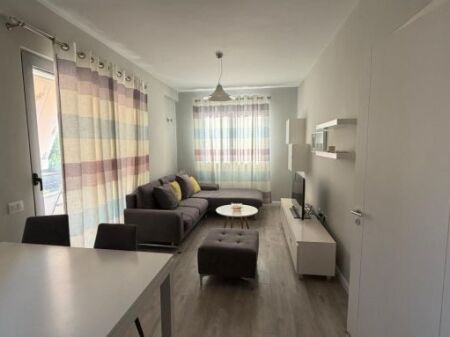 Apartament 2+1 per qira, Liqeni i Thate !