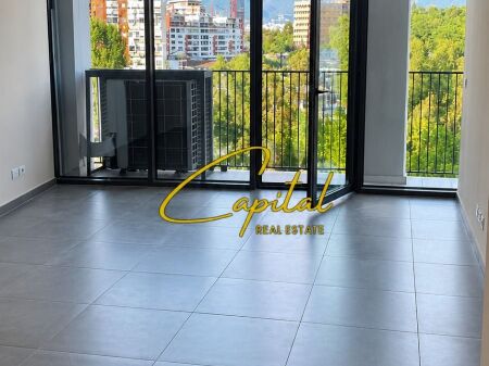 AMBIENTE COMMERCIALE IN AFFITTO 130 M2 LAKE VIEW RESIDENCE 2000 EURO