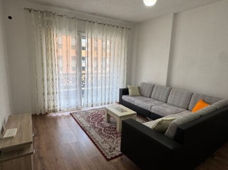 For rent 1+1 in Kamez 35,000 Leke
