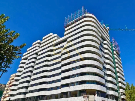 Apartament 3+1+2 për Shitje – Corner Residence, Bulevardi Gjergj Fishta, Tiranë