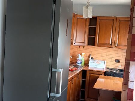 🏡 Jepet me Qira Apartament 2+1 – Kryqëzimi i 21 Dhjetorit
