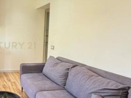 Appartamento 1+1 in affitto – Di fronte a 7 Xhuxhave. 500 € /Mese