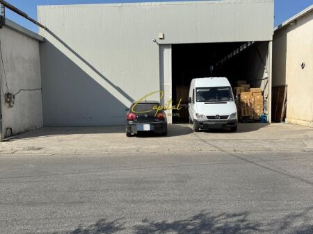 WAREHOUSE FOR RENT 250 M2 CASA ITALIA 120,000 LEKE