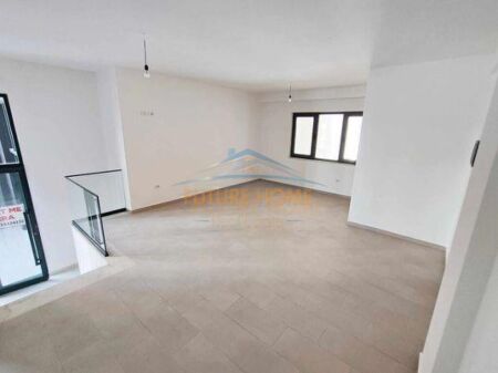 Jepet me qera, Dyqan, Green City Residence, Tiranë.