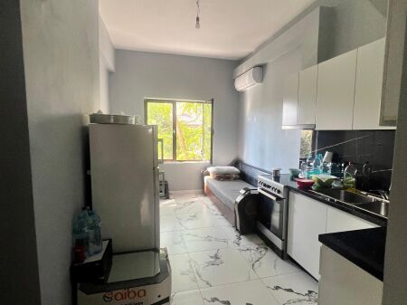 SHITET APARTAMENT 1+1 TEK MEDRESEJA BUZE RRUGE