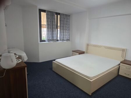 APPARTAMENTO 2+1. 60000 LEKE.CENTRO TIRANA.