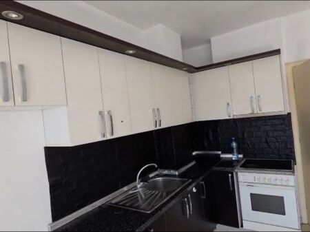 Jepet me qera Apartamenti Bosh 2+1 , Astir perballe Viles L 350 mije leke te vjetra