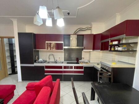 Jepet apartament 1+1 me qera, ne zonen e Ali Demit