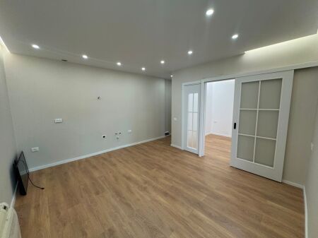 Apartment 1+1 for sale in Komuna e Parisit !