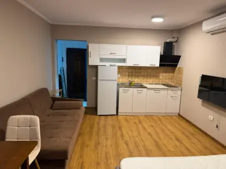 Qera | Garsoniere | Stadiumi Dinamo | 400 €/muaj
