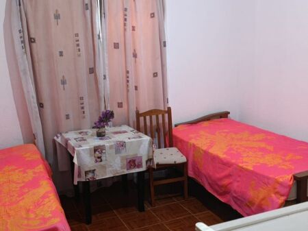 GARSIONERE 23000 LEKE.PALLATI I SPORTIT