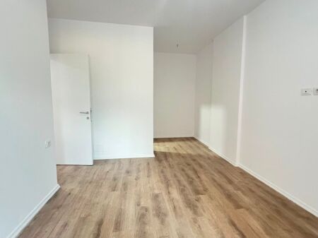 Apartament 2+1 per shitje tek Rruga e Elbasanit