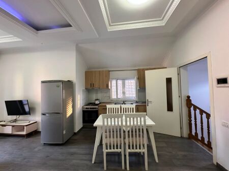 Villa in Affitto 2+1+Veranda+Posto Auto presso Siri Kodra