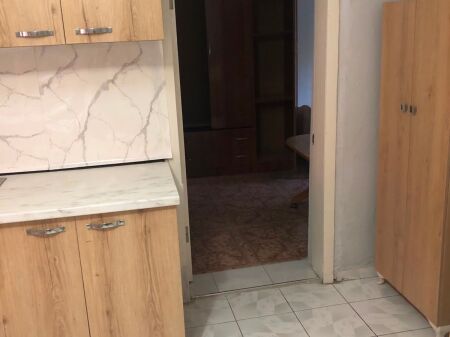 APARTAMENT 1+1. 35000 LEKE.PALLATI I SPORTIT