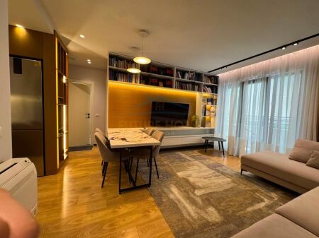Qera, Apartament 2+1+ Post Parkimi, Liqeni i Thate, Tirane .